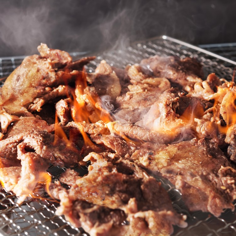 (조리 후 중량)업소용 대용량 직화연탄제육볶음 10kg (1kg * 10팩) 세계최강냉면 식당용 숯불 돼지고기 두루치기 불맛제육볶음(냉동)